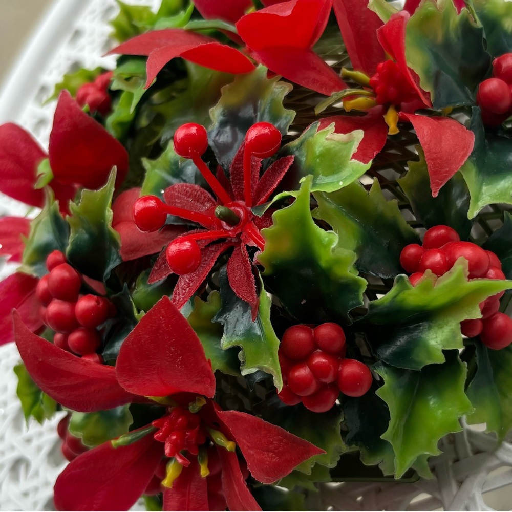 70's Christmas Poinsettia Table Decor - Christmas Kitsch Decoration - Xmas Decor - Picture 9 of 12